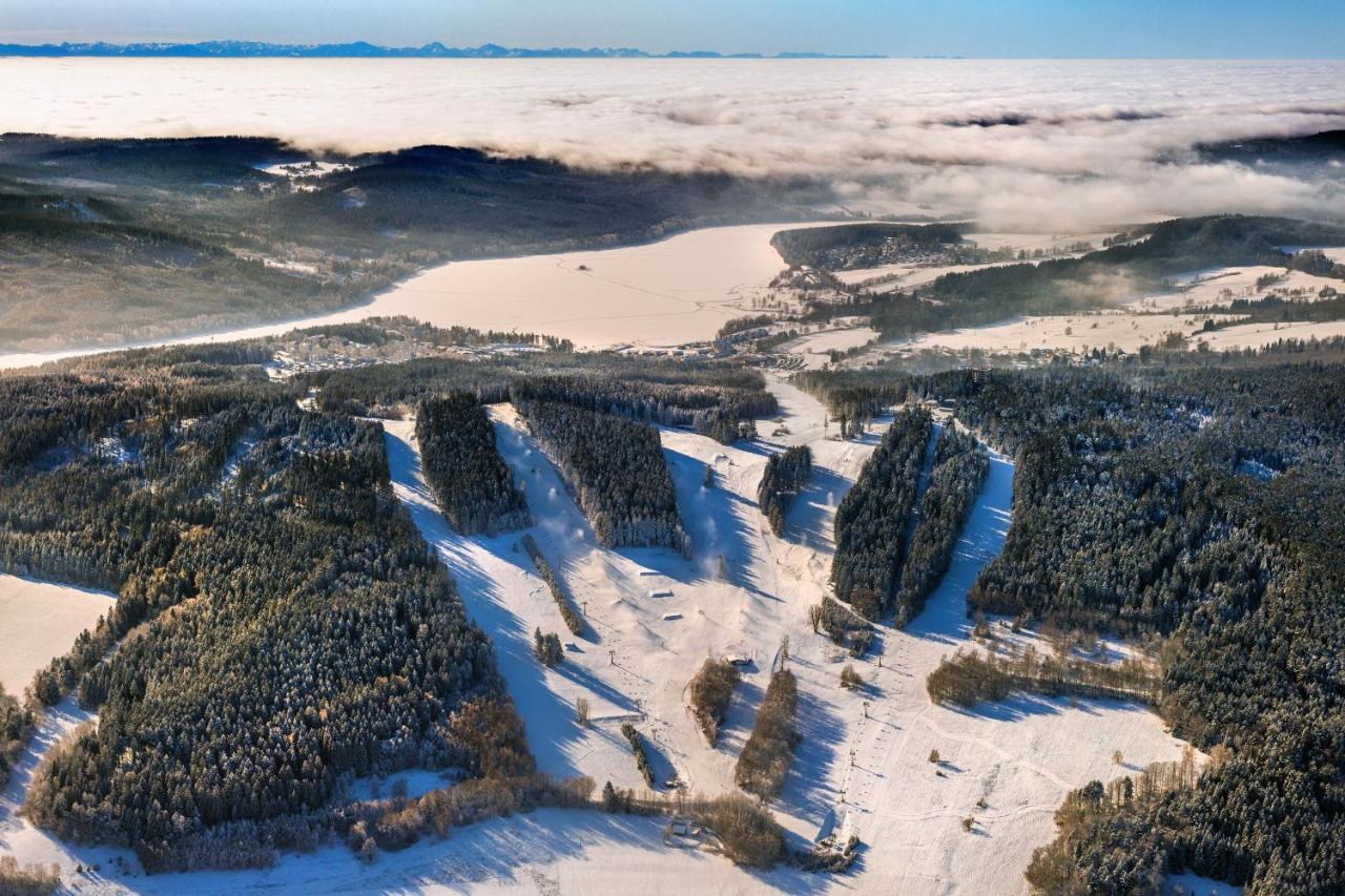 Ferienwohnung Lipno Riviera - Mysi V Bote Lipno nad Vltavou Exterior foto